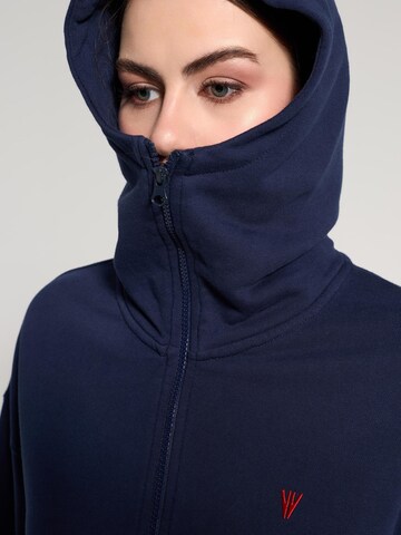 Veste de survêtement 'Sabine' NOWIHT en bleu