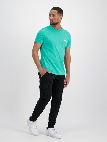 ALPHA INDUSTRIES - Regular Fit Camisa em verde