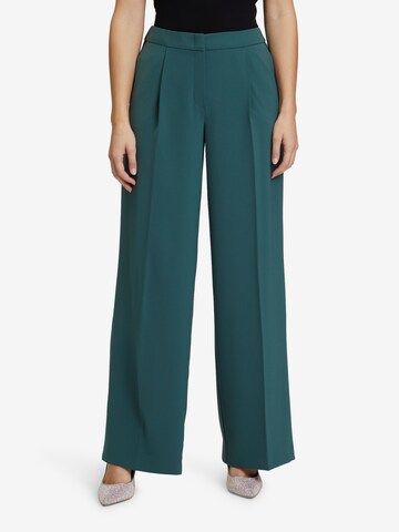 Vera Mont Regular Pleat-Front Pants in Green: front