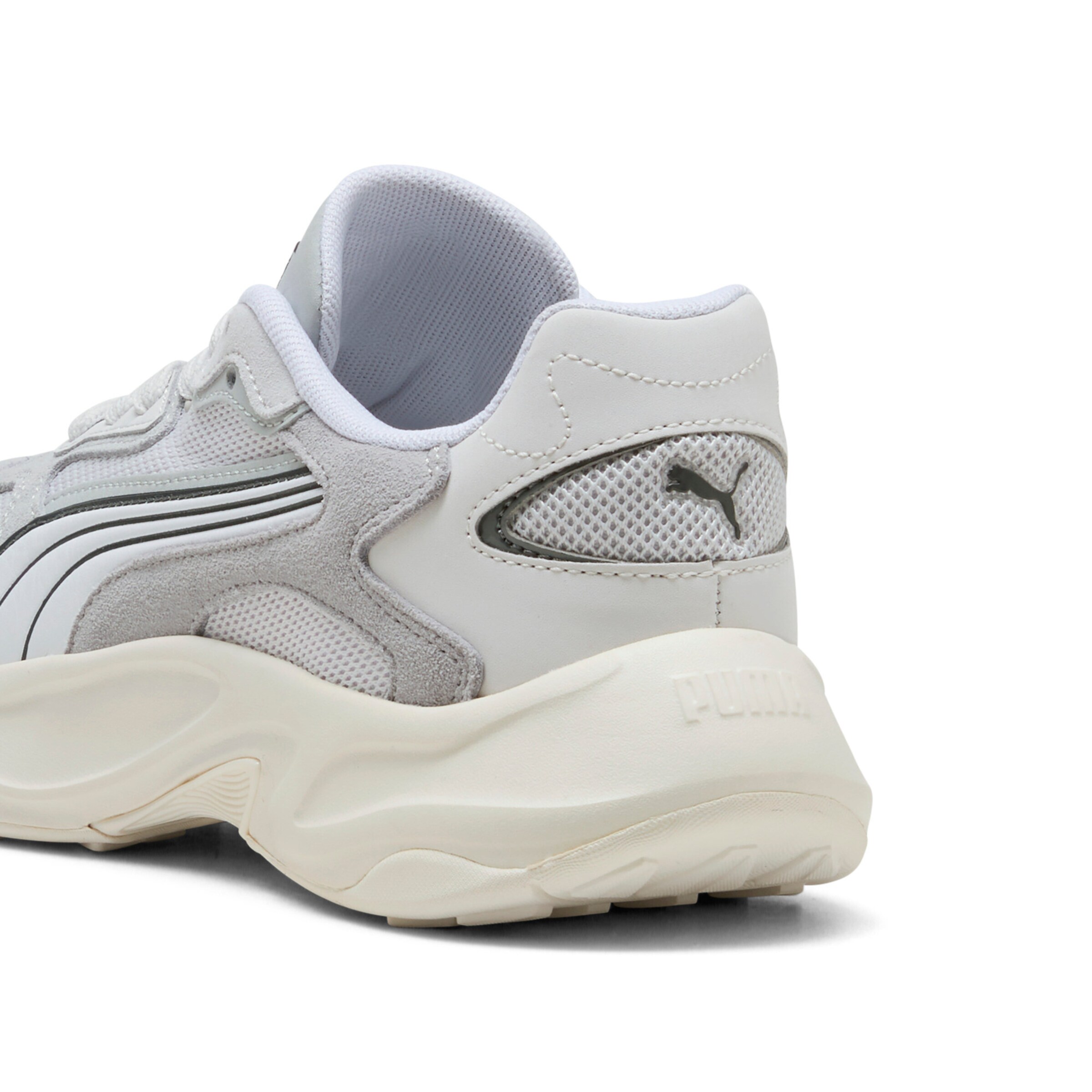 PUMA Sneaker in Grau