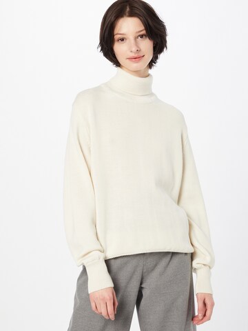 Rotholz Sweater in White: front