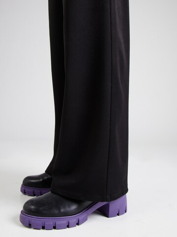 JDY Wide leg Trousers 'JDYTHORA' in Black