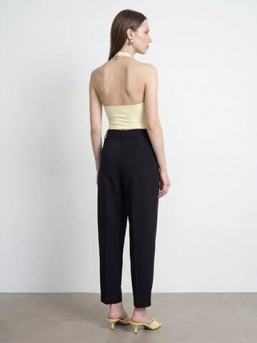 Dilvin Regular Pants in Black