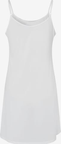 Chemise de nuit 'MaHelle' Masai en blanc : devant