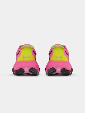 HOKA Løbesko 'Mafate 5' i pink