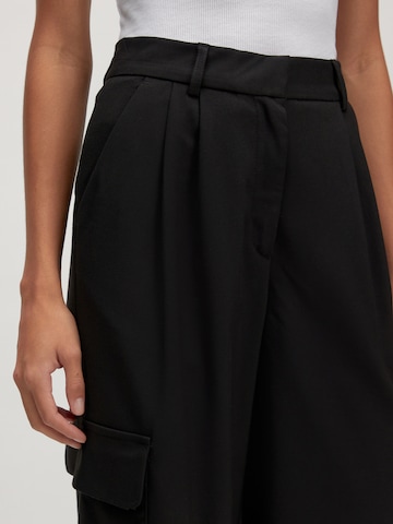 EDITED Regular Cargo Pants 'Tjarda' in Black