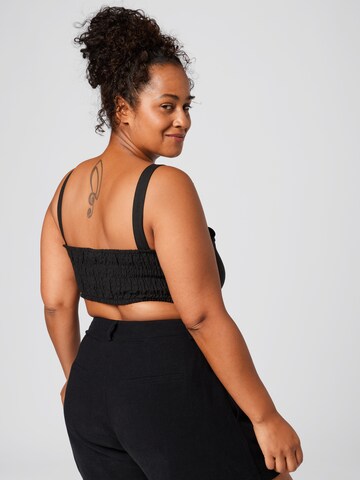 A LOT LESS Top 'Naomi' in Black