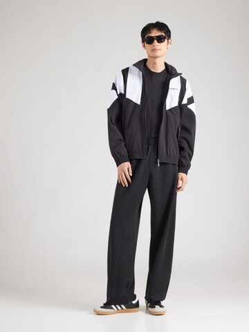 ADIDAS ORIGINALS Свободный крой Штаны 'ESS' в Черный