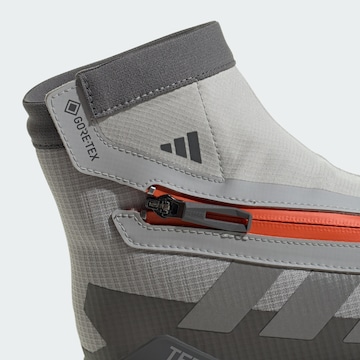 ADIDAS TERREX Boots 'Free Hiker 2' in Grau