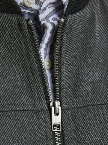 Geacă de primăvară-toamnă 'Henri' de la JACK & JONES pe gri