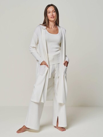 YOU LOOK PERFECT Gebreid vest 'BLOSSOM' in Wit