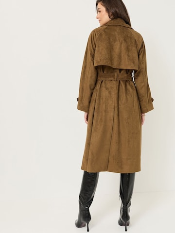 Tamaris Between-seasons coat in Brown
