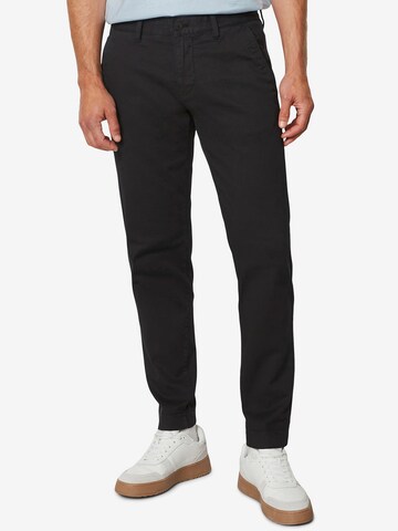 Regular Pantalon chino Marc O'Polo en noir : devant