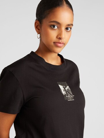 Calvin Klein Jeans Curve - Camiseta en negro