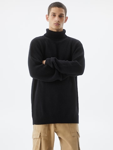 Pull&Bear Sweter w kolorze czarny: przód