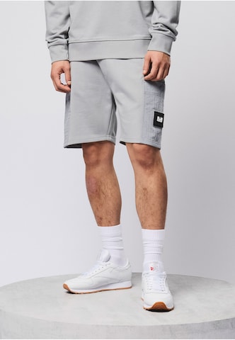 Weekend Offender Regular Broek in Grijs