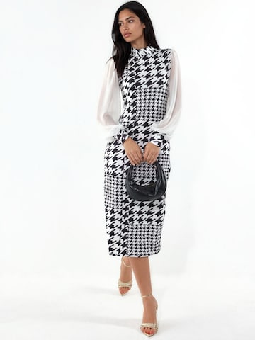 MSN Collection Jurk in Wit: voorkant