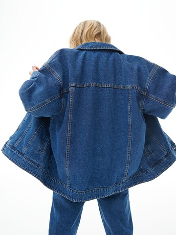 LENI KLUM x ABOUT YOU Jeansjacke 'Gianna' in Blau