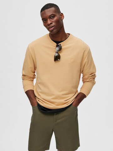 SELECTED HOMME - Sweatshirt 'Soon' em amarelo