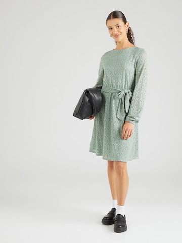 Robe 'Rosina' ABOUT YOU en vert : devant