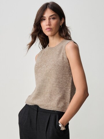 Tops en tricot Next en marron : devant