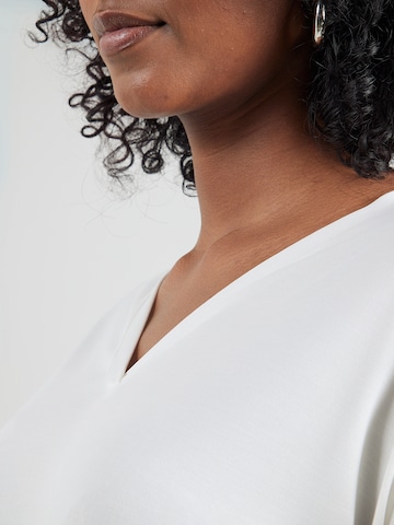 ONLY Carmakoma Tričko 'CARFREE' – bílá