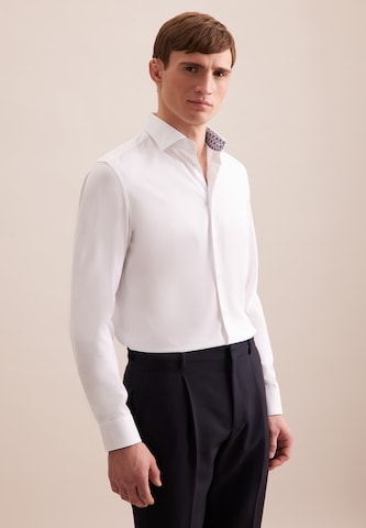 Coupe slim Chemise business SEIDENSTICKER en blanc : devant