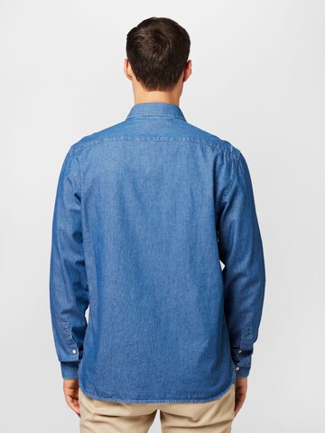 !Solid - Ajuste regular Camisa en azul