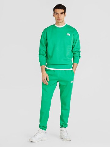 THE NORTH FACE Sweatshirt 'Essential' i grøn
