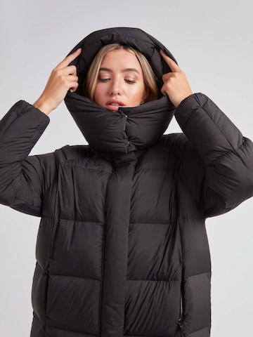 Veste outdoor ' Winter Puffer Ultra Lang ' JACK1T en noir