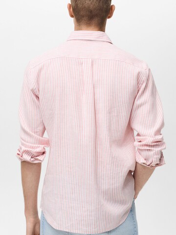 MANGO MAN Regular fit Overhemd 'EMMA' in Roze
