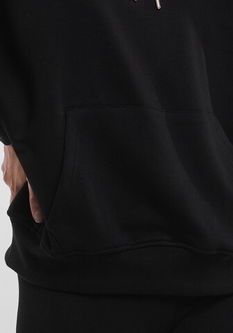 Tom Barron Hoodie 'mit Tasche' in Schwarz