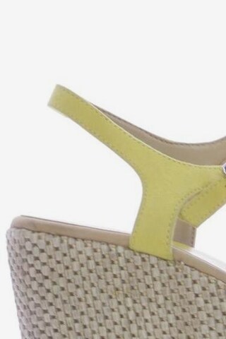 UNISA Sandals & High-Heeled Sandals in 37 in Yellow