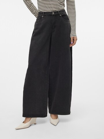 VERO MODA Loosefit Jeans 'ANNET' i sort: forside