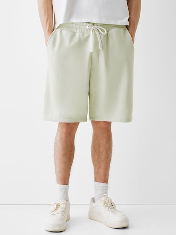 Bershka Loosefit Kalhoty – zelená: přední strana