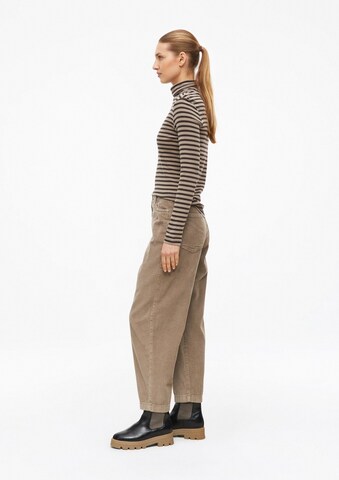 Barrel Pantalon s.Oliver en marron : sur le côté