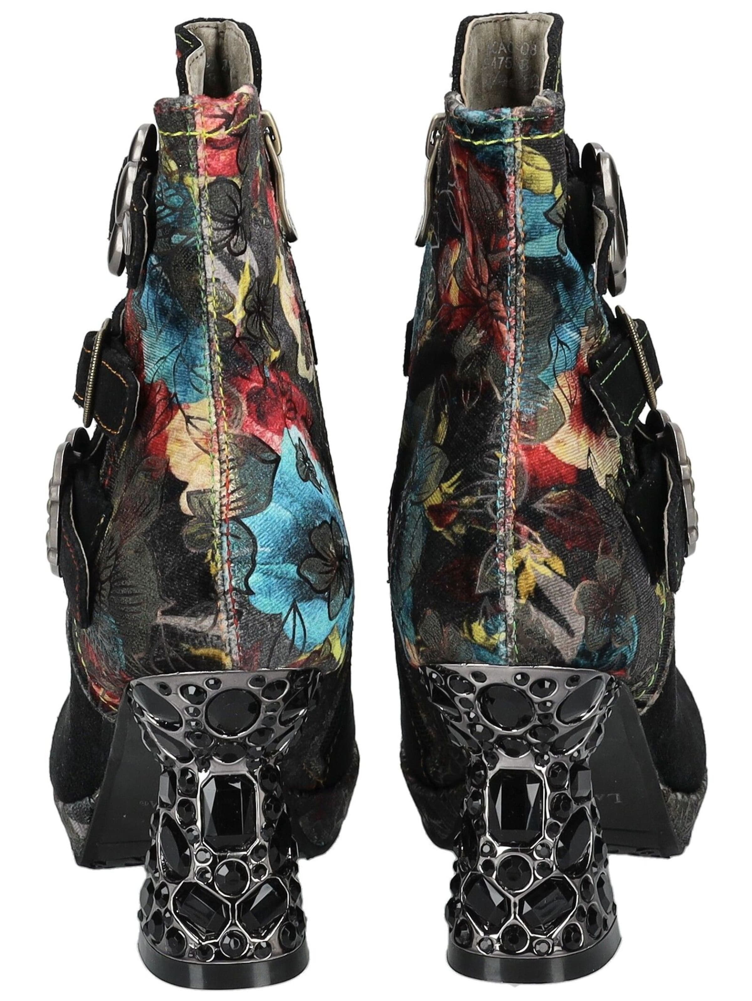 Laura Vita Bootie in Black