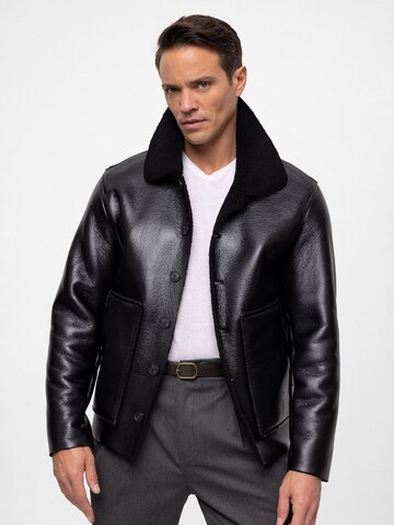Antioch Übergangsjacke in Schwarz