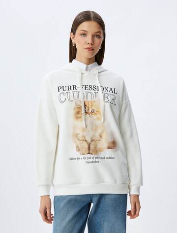 Koton Sweatshirt in White: front
