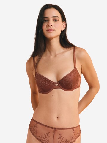 Classico Reggiseno 'Amazone' di ETAM in marrone