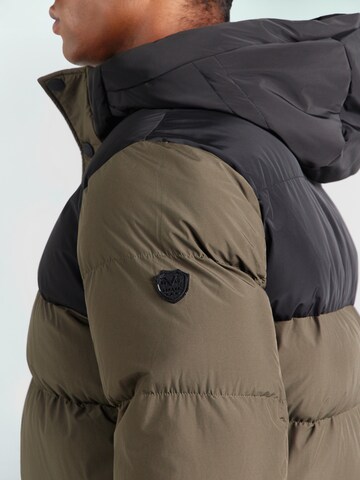 Veste fonctionnelle 'Justin' 19V69 ITALIA en vert