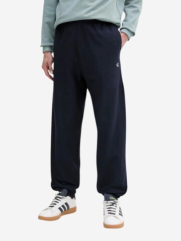 Calvin Klein Jeans Regular Sportbroek 'PREMIUM TERRY MONOGR LV04RC279G' in Blauw
