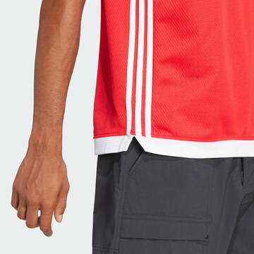 ADIDAS ORIGINALS - Camiseta en rojo