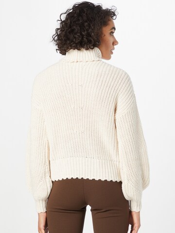 VILA Sweater in Beige