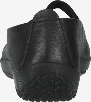 Chaussure basse Arcopedico en noir