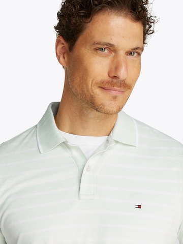 TOMMY HILFIGER - Camiseta en verde
