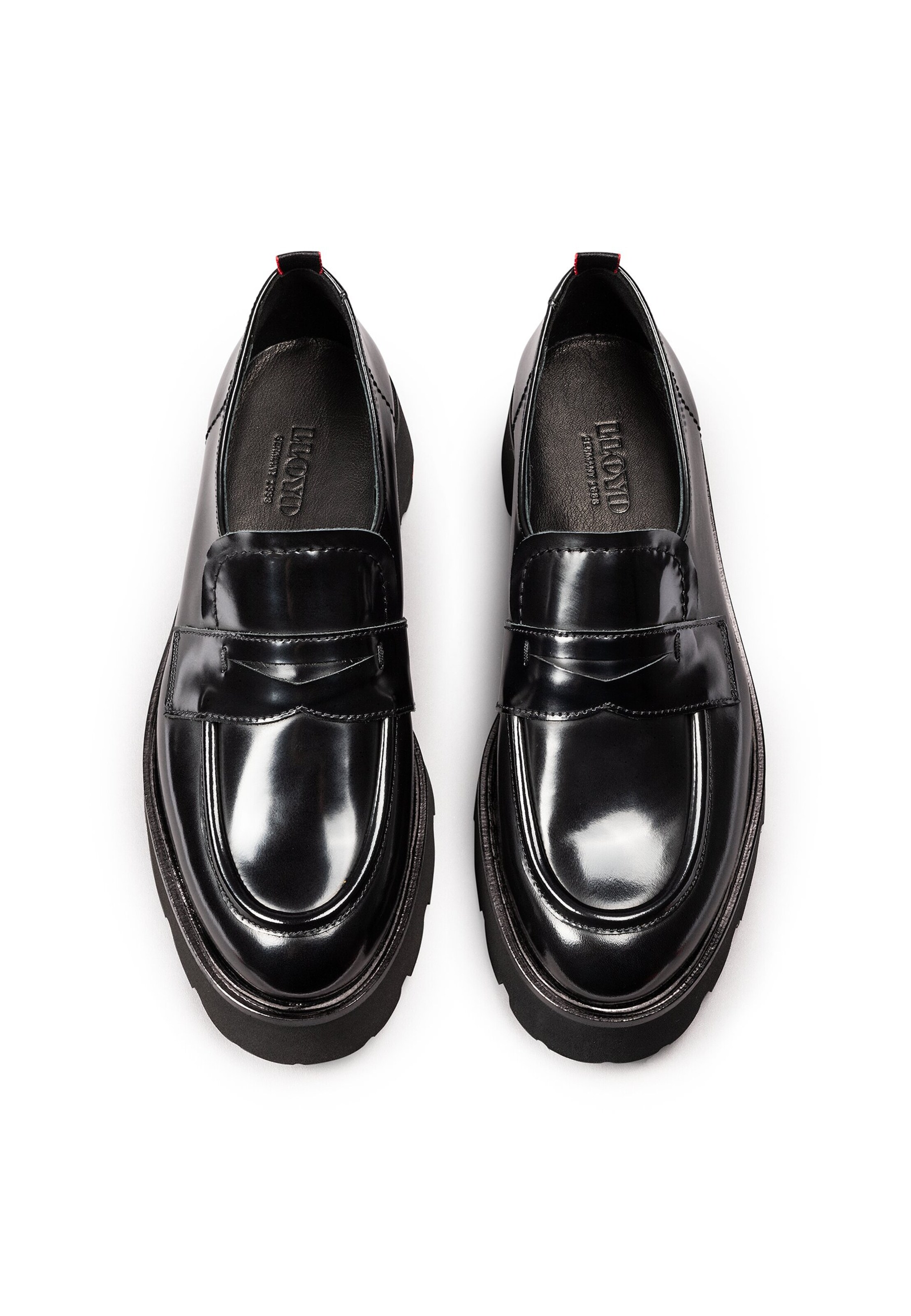 LLOYD Classic Flats in Black