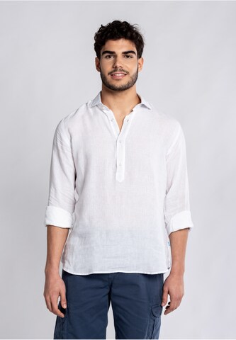 Panareha Regular fit Button Up Shirt in White: front