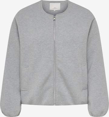 ONLY Carmakoma Välikausitakki 'CAREllie' värissä harmaa: etupuoli