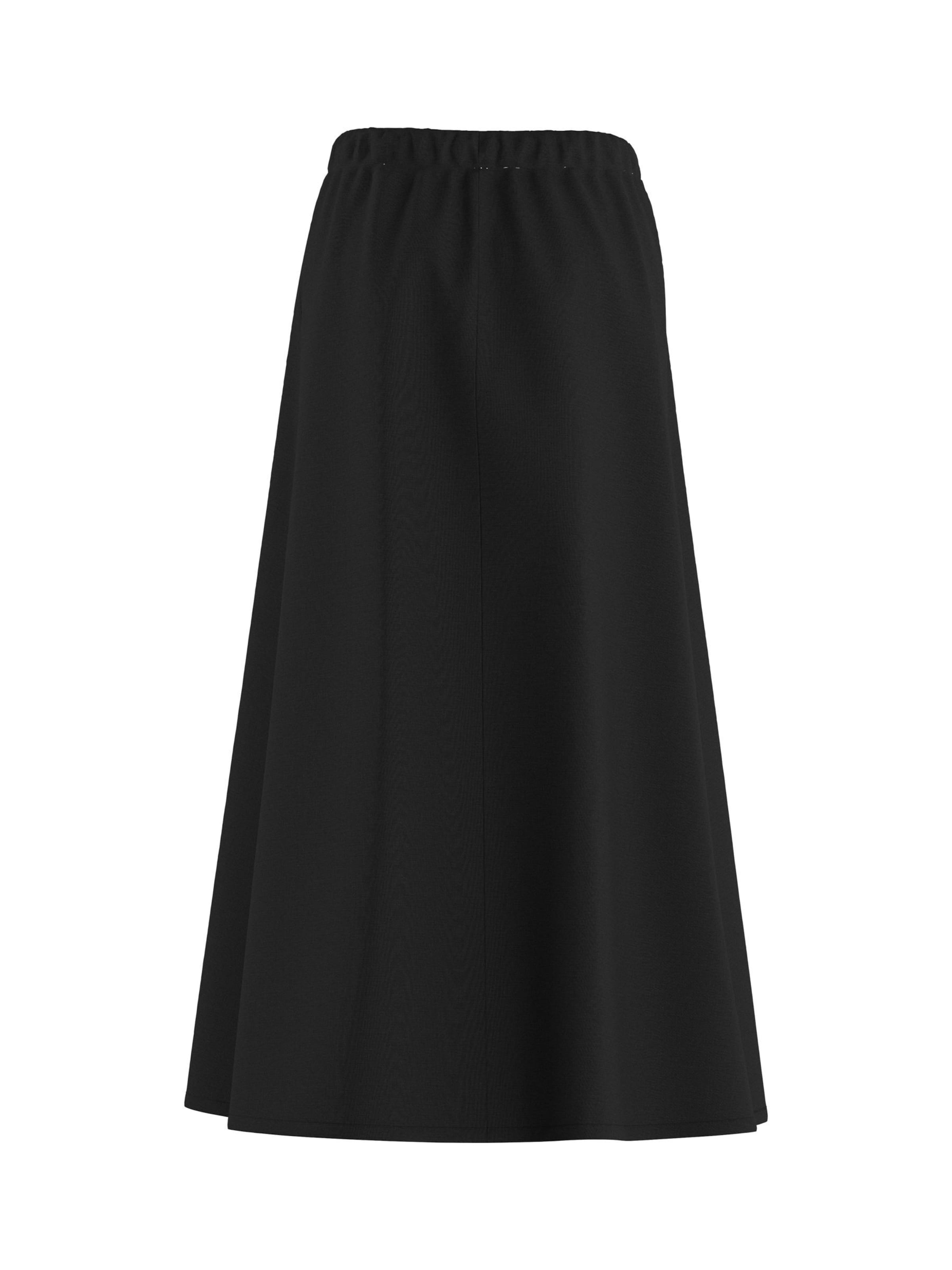 HYPEDROP Skirt in Black: front